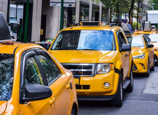 Öğretmenler Bulvarı Taksi Hizmeti